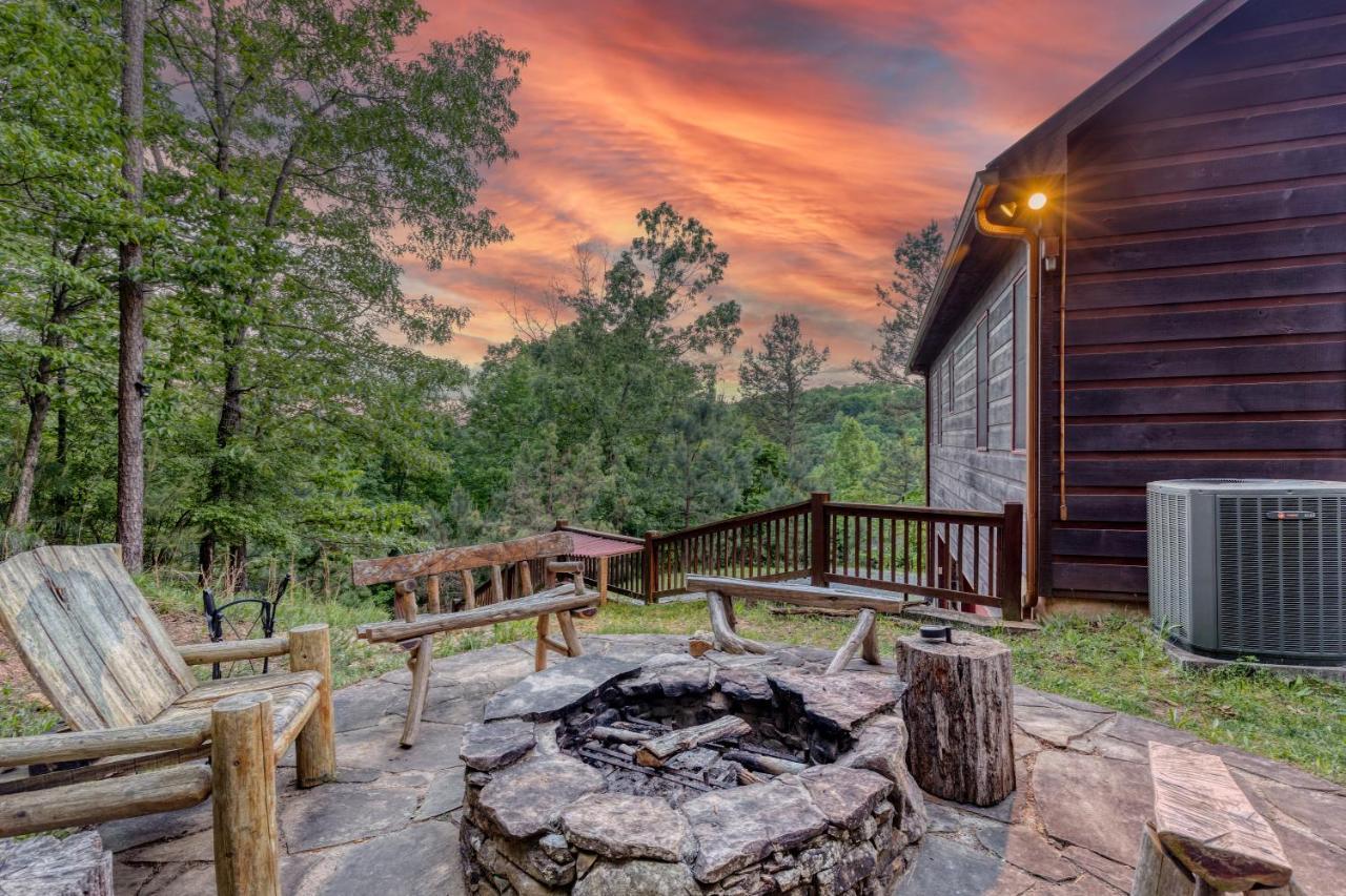 Trout N' About Your Blue Ridge Mountains Retreat, Hot Tub + Game Room! เอลลิเจย์ ภายนอก รูปภาพ