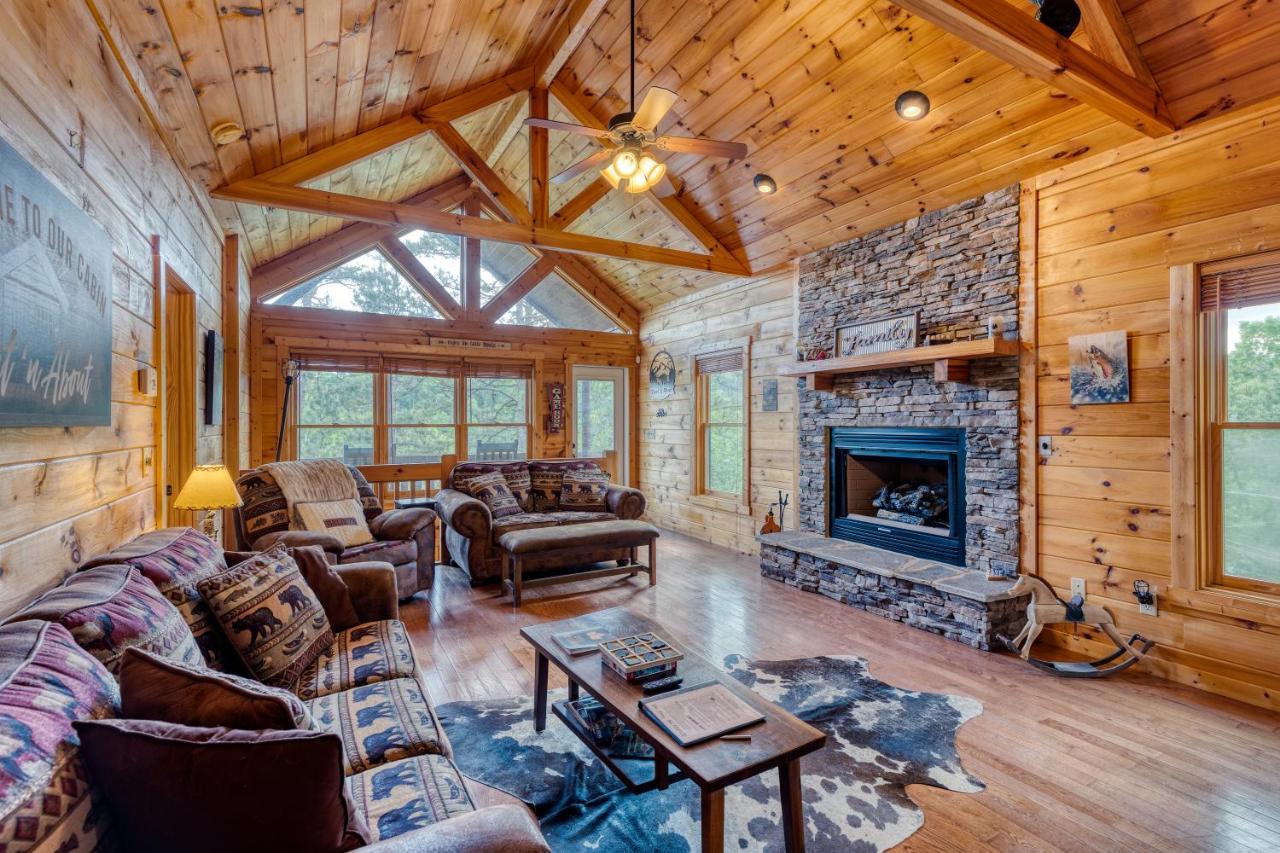 Trout N' About Your Blue Ridge Mountains Retreat, Hot Tub + Game Room! เอลลิเจย์ ภายนอก รูปภาพ