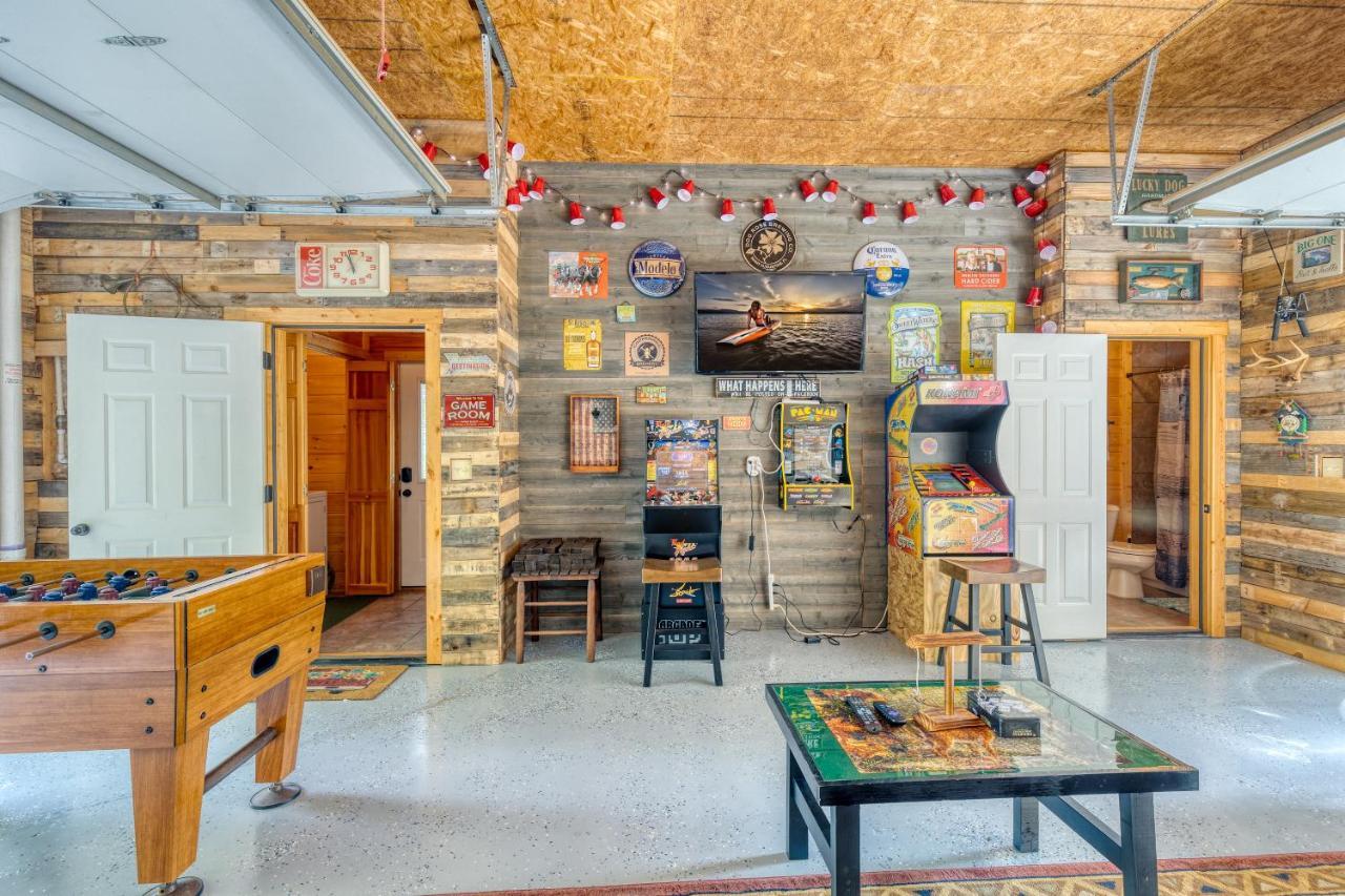 Trout N' About Your Blue Ridge Mountains Retreat, Hot Tub + Game Room! เอลลิเจย์ ภายนอก รูปภาพ