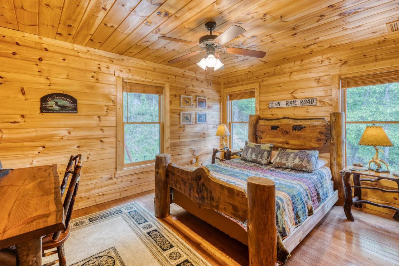 Trout N' About Your Blue Ridge Mountains Retreat, Hot Tub + Game Room! เอลลิเจย์ ภายนอก รูปภาพ
