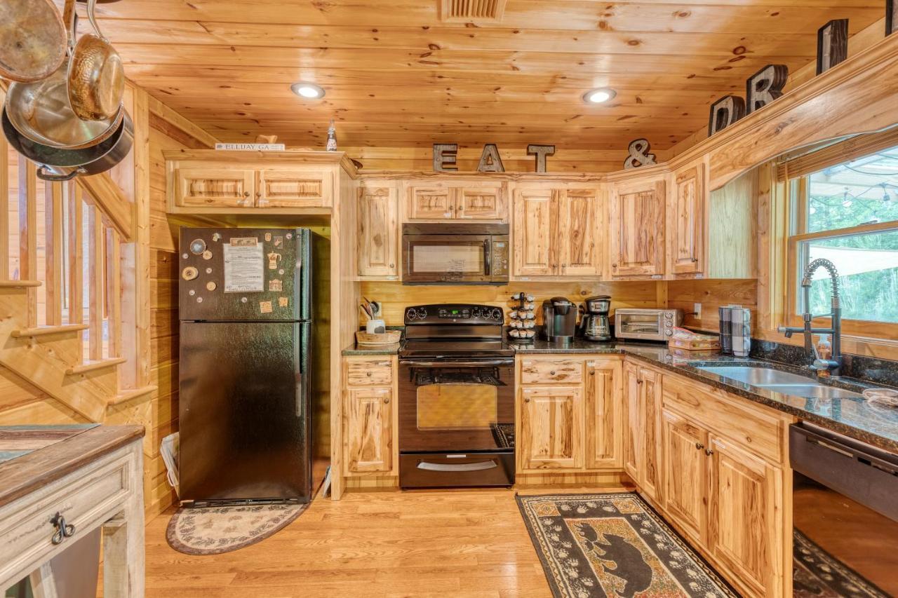 Trout N' About Your Blue Ridge Mountains Retreat, Hot Tub + Game Room! เอลลิเจย์ ภายนอก รูปภาพ
